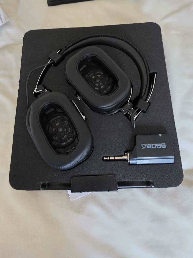 BOSS Waza-Air Wireless Guitar Headphone System