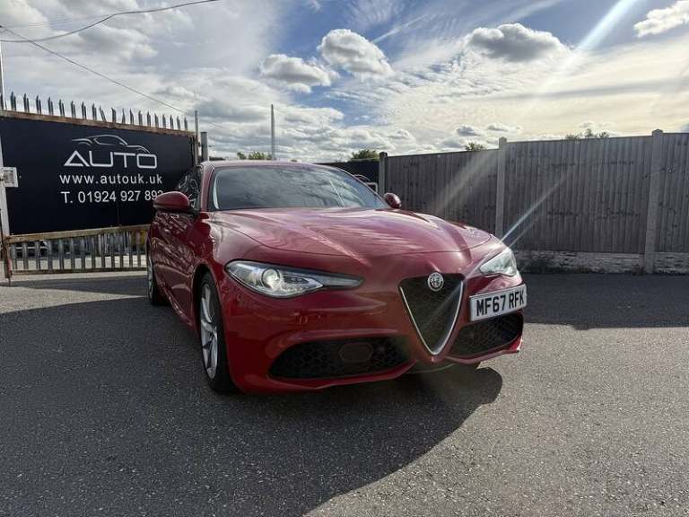 2017 Alfa Romeo Giulia 2.0 TB 280 Veloce 4dr Auto SALOON PETROL Automatic