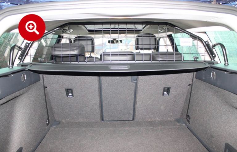 VW passat B8 Guardsman dog guard