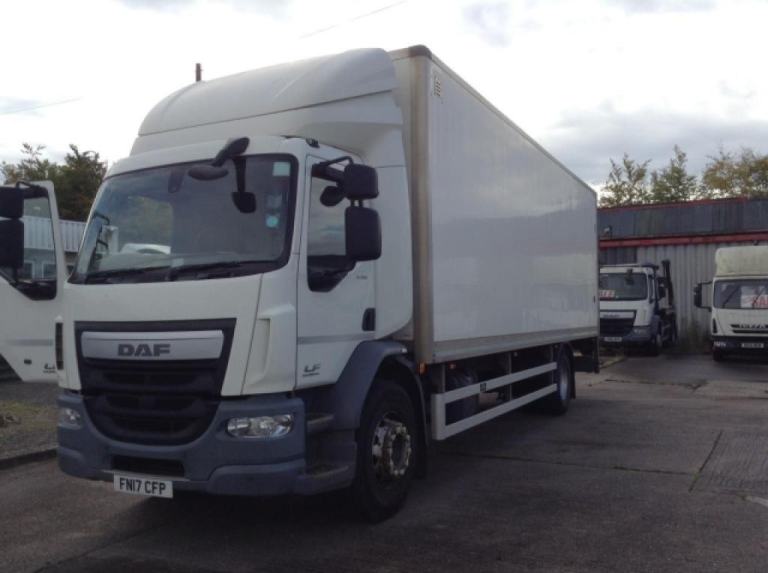 2017 (17) DAF LF230 