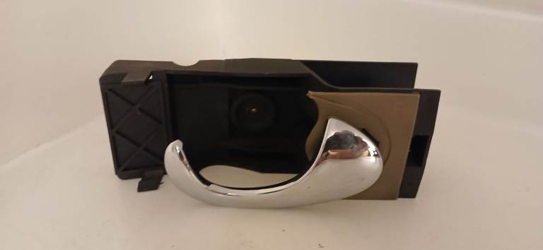 JAGUAR XK8 XKR X100 RIGHT DRIVERS OFFSIDE FRONT INNER DOOR HANDLE  1996 - 06