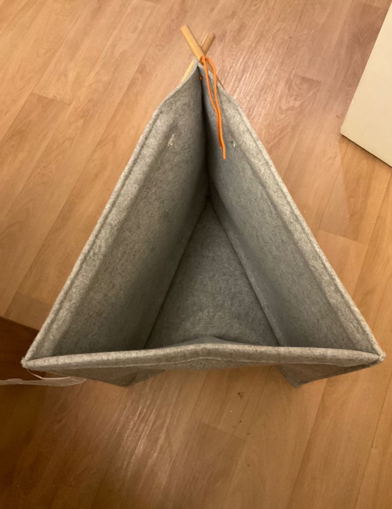 IKEA Utsadd cat house and L shaped layered cardboard cat scratching post