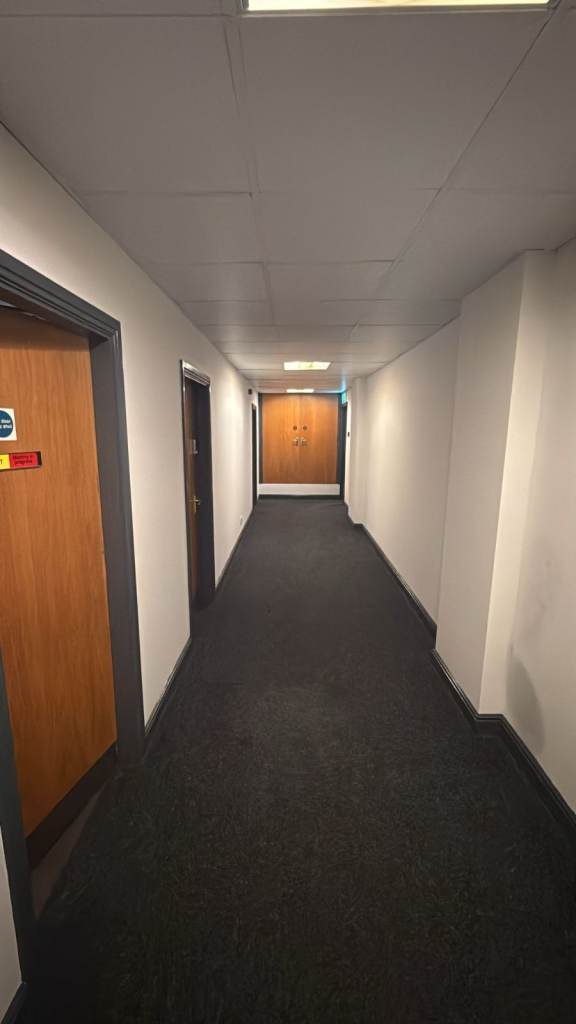 COMMERCIAL OFFICE BLOCK TO LET – ST6 4BL, Stoke-on-Trent