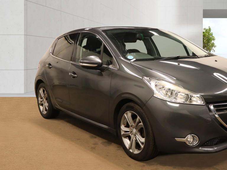 2014 Peugeot 208 1.6 VTi Allure Hatchback 5dr Petrol Auto Euro 5 (120 ps) Hatchback Petrol Automatic