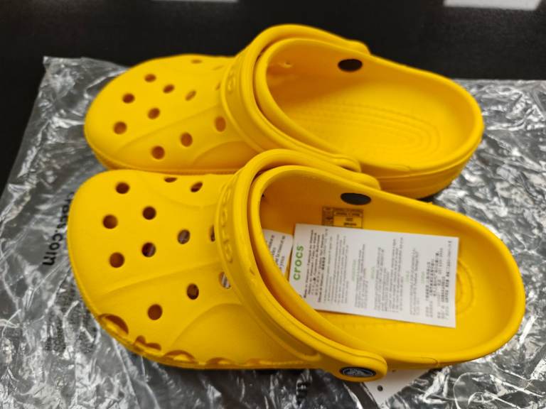 image for Crocs yellow brand new unisex ukm3/w4