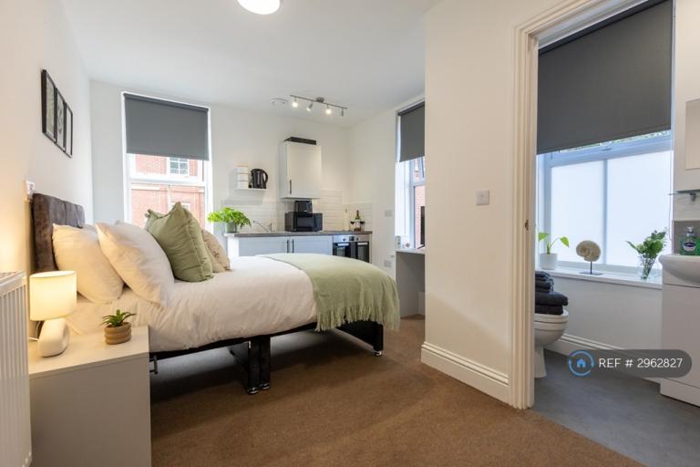 1 bedroom in St James Court, Derby, DE1 (#2962827)