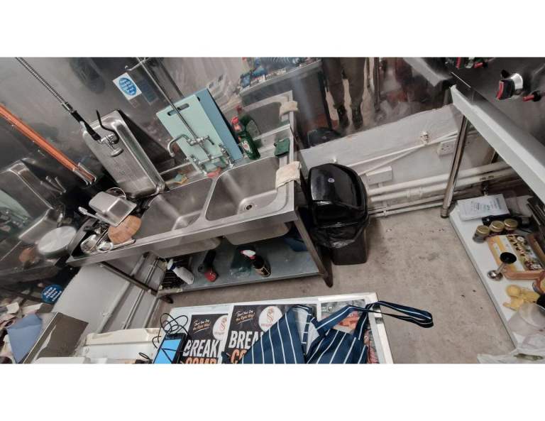 Fastfood business for sale