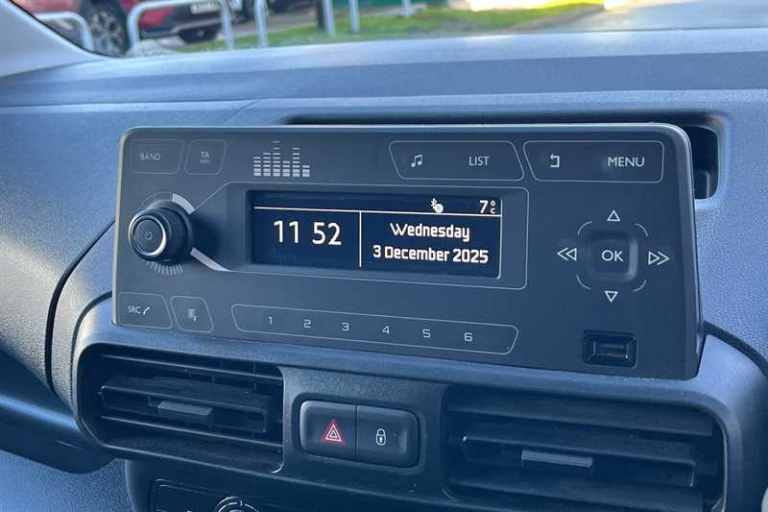 2022 Vauxhall Combo 1.5 Turbo D 2300 Dynamic Panel Van 6dr Diesel Manual L2 H1 Euro 6 (100 ps) Pa...