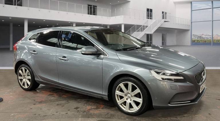 2017 Volvo V40 D2 [120] Inscription 5dr HATCHBACK DIESEL Manual