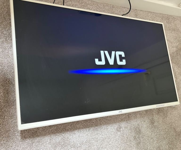JVC 40" Full HD LED TV LT-40C551 – Good Condition
