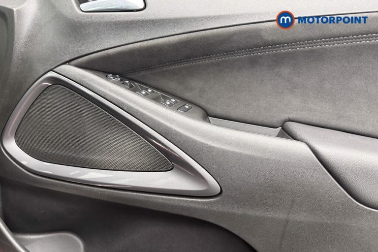 2022 Vauxhall Crossland 1.5 Turbo D Ultimate 5dr HATCHBACK DIESEL Manual