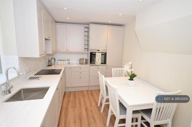2 bedroom house in West Parade, Lincoln, LN1 (2 bed) (#2953000)
