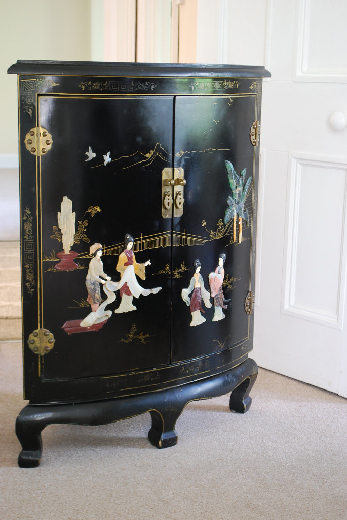 Vintage / Antique Chinese Corner Cabinet