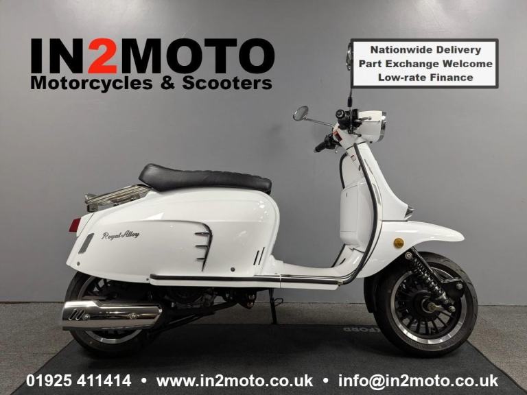2024 (74) Royal Alloy GT125 in White