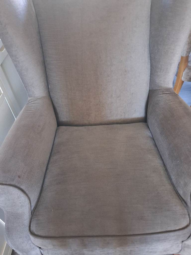 2 wing chairs