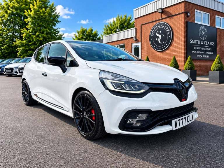 2018 Renault Clio 1.6T 16V Renaultsport Trophy Nav 220 5dr Auto HATCHBACK PETROL Automatic