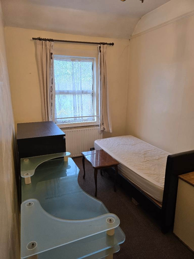 Large Single Room –Preston Road, Harrow, HA3 0QQ