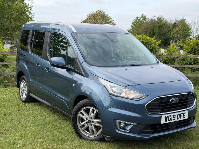 2019 Ford Tourneo Connect 1.5 EcoBlue Titanium Auto Euro 6 (s/s) 5dr MPV Diesel Automatic