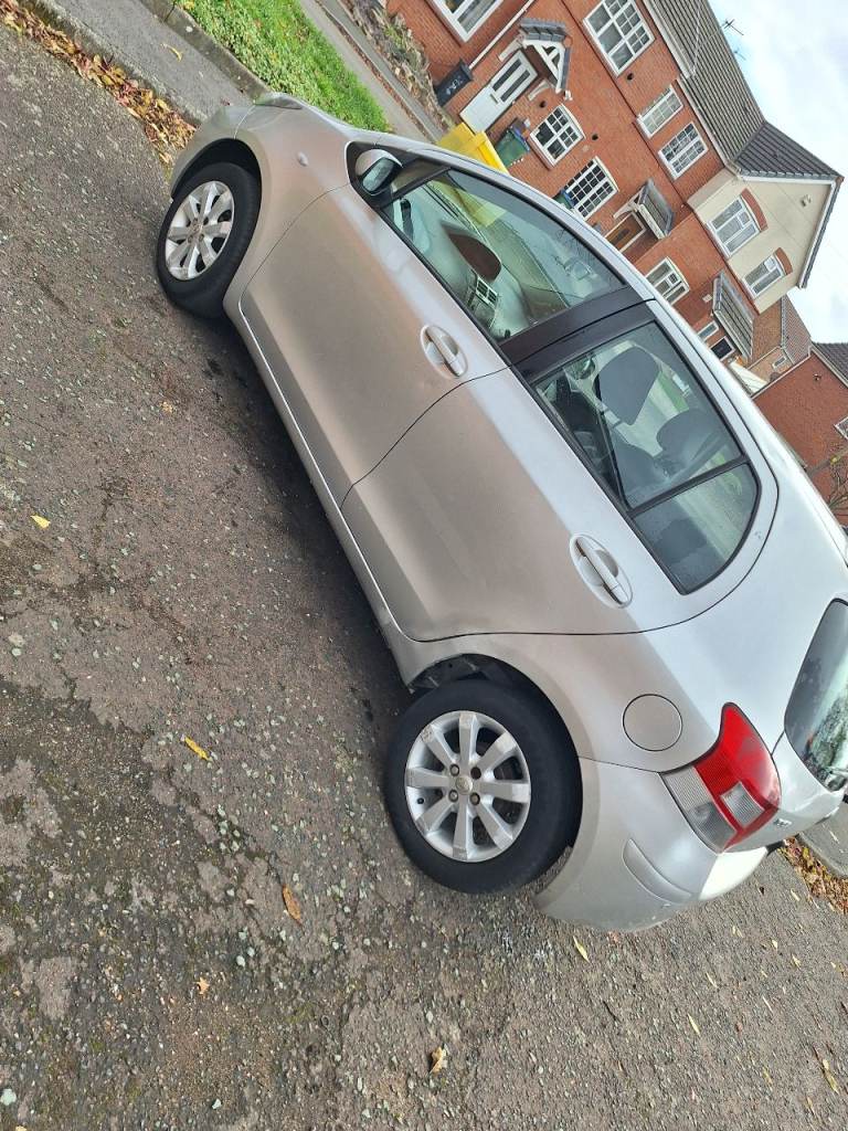 Toyota, YARIS, Hatchback, 2011, Semi-Auto, 1329 (cc), 5 doors