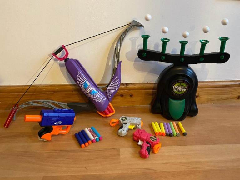 NERF Strongheart Bow + Hovering ball game