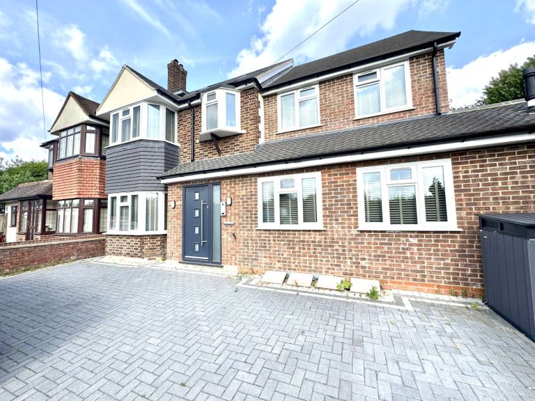 Three Bedroom Apartment – Old Ruislip Road, Northolt, UB5 6QQ - 2279