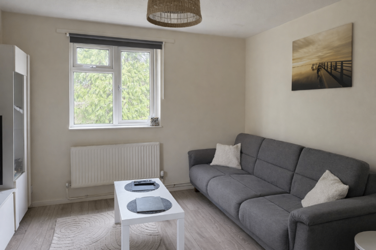 1 Bed Flat, Rusthall Road, TN4