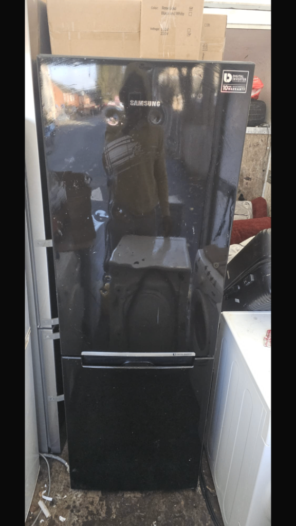 Samsung top brand digital inverter fridge freezer. In excellent condition. With 3 months warranty. 