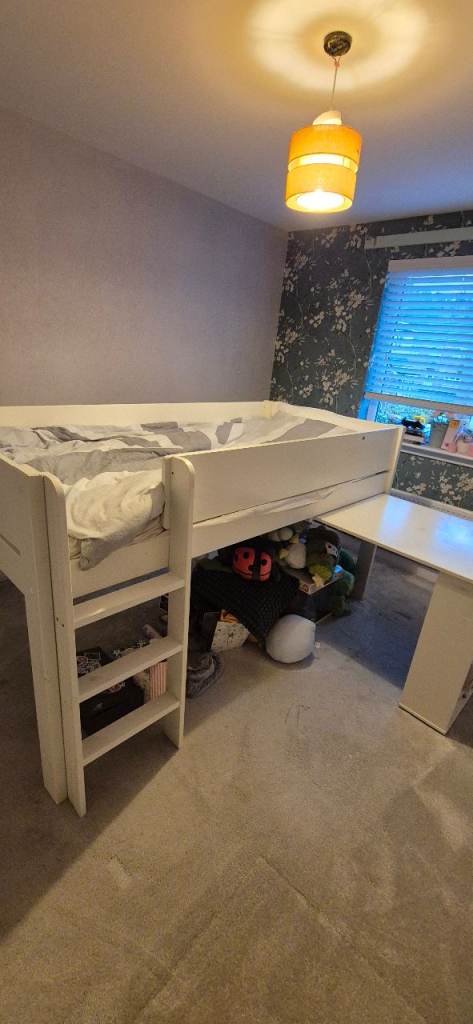 Mid sleeper bed from Dreams(FREE)