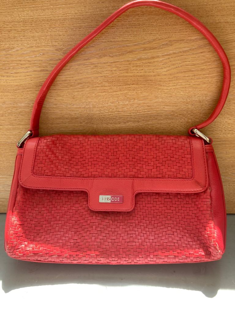 image for *REDUCED* Episode Genuine Leather Bag