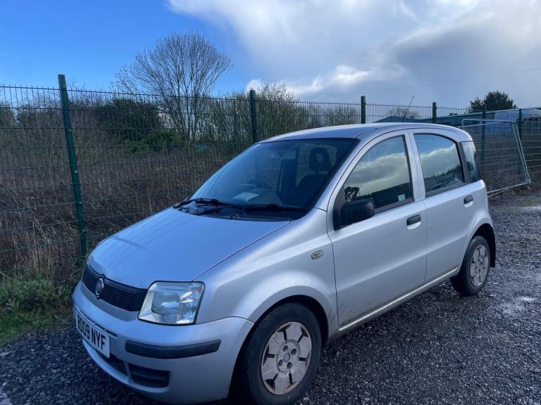 FIAT PANDA 1.1 ACTIVE ECO 09 REG SILVER 5 DOOR MOT JANUARY 4TH 2027 TAX £35 YEAR LOW INSURANCE 
