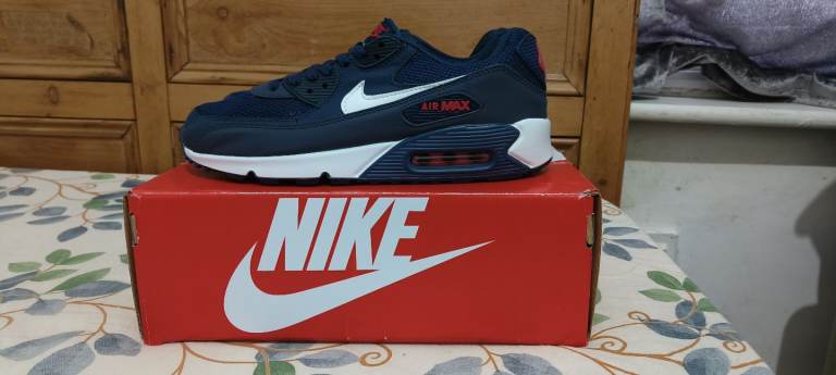 Nike Air Max – Navy Blue | Brand New in Box
