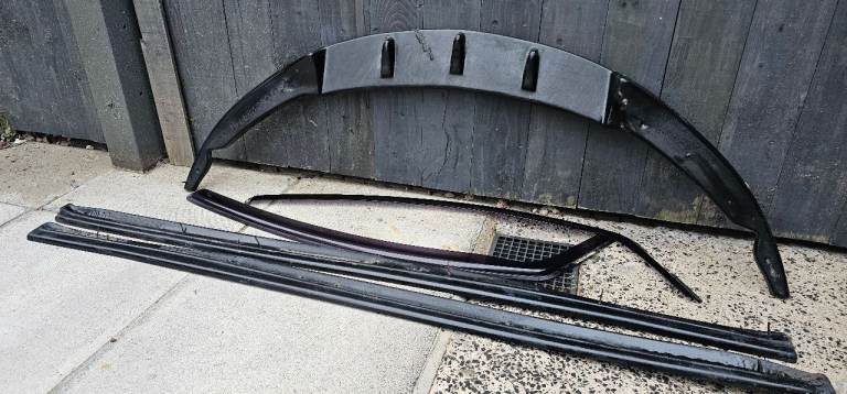 Corsa D extensions and wind deflectors