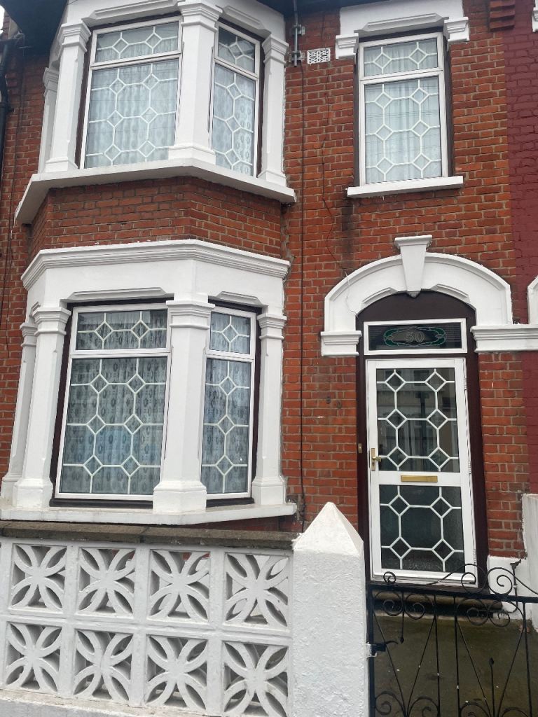 Three bed house in Manor Park e12