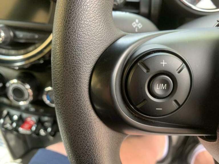 2018 MINI Hatch 1.5 Cooper Euro 6 (s/s) 3dr HATCHBACK Petrol Manual