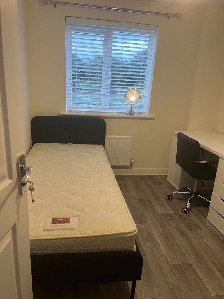 Room to rent