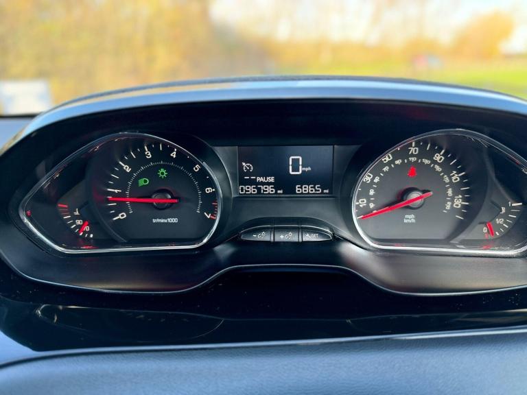 2014 Peugeot 208 1.2 VTi PureTech Active Euro 5 3dr HATCHBACK Petrol Manual