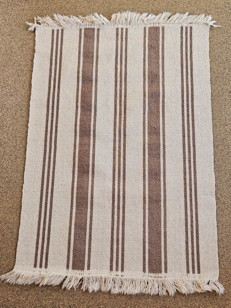 Small IKEA cotton rug £5