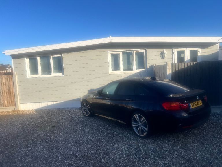 Chalet bungalow mobile home Wickford 