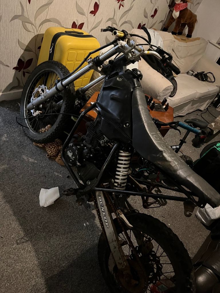 125cc non road legal bike needs work need gone