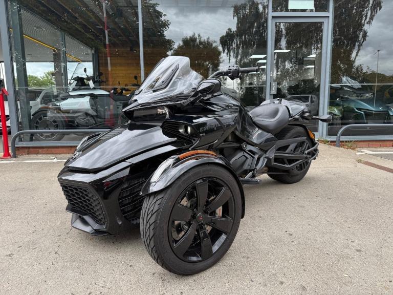 2021 CAN-AM SPYDER F3 6 speed semi automatic TRIKE