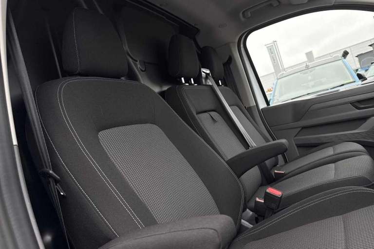 2025 Volkswagen Transporter Commerce Plus 2.0 TDI 110 PS 6sp Manual Van DIESEL Manual