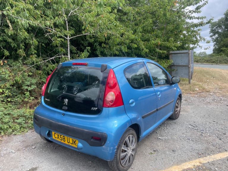 PEUGEOT 107 1.0 URBAN PETROL 58 REG 5 DOOR MOT OCTOBER 26TH 2026 NO ADVISORIES TAX £20 LOW INSURANCE