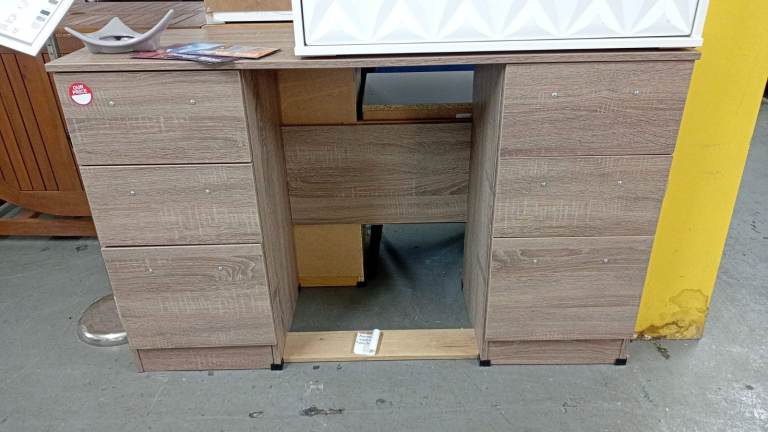 Ex Display already assembled drawer dressing table 