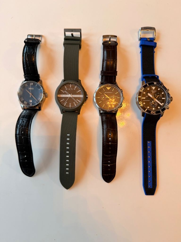 Collection of watches like new condition