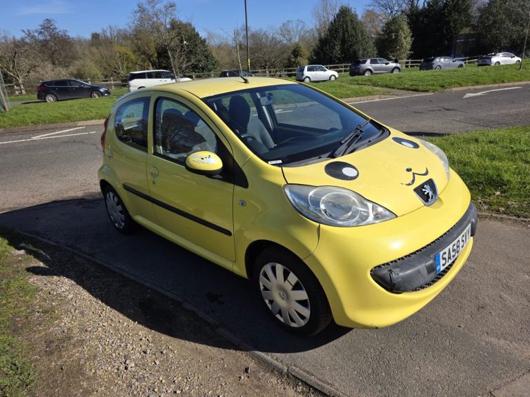 Peugeot 107 Urban (2008)