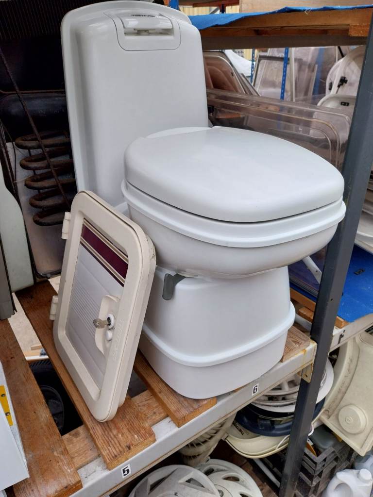 Thetford caravan cassette toilet 