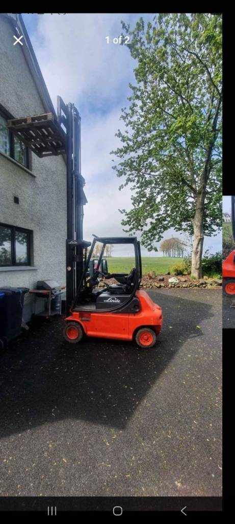 Linde e20 forlift truck. Electric  container spec , side shift etc.  Eeds tlc