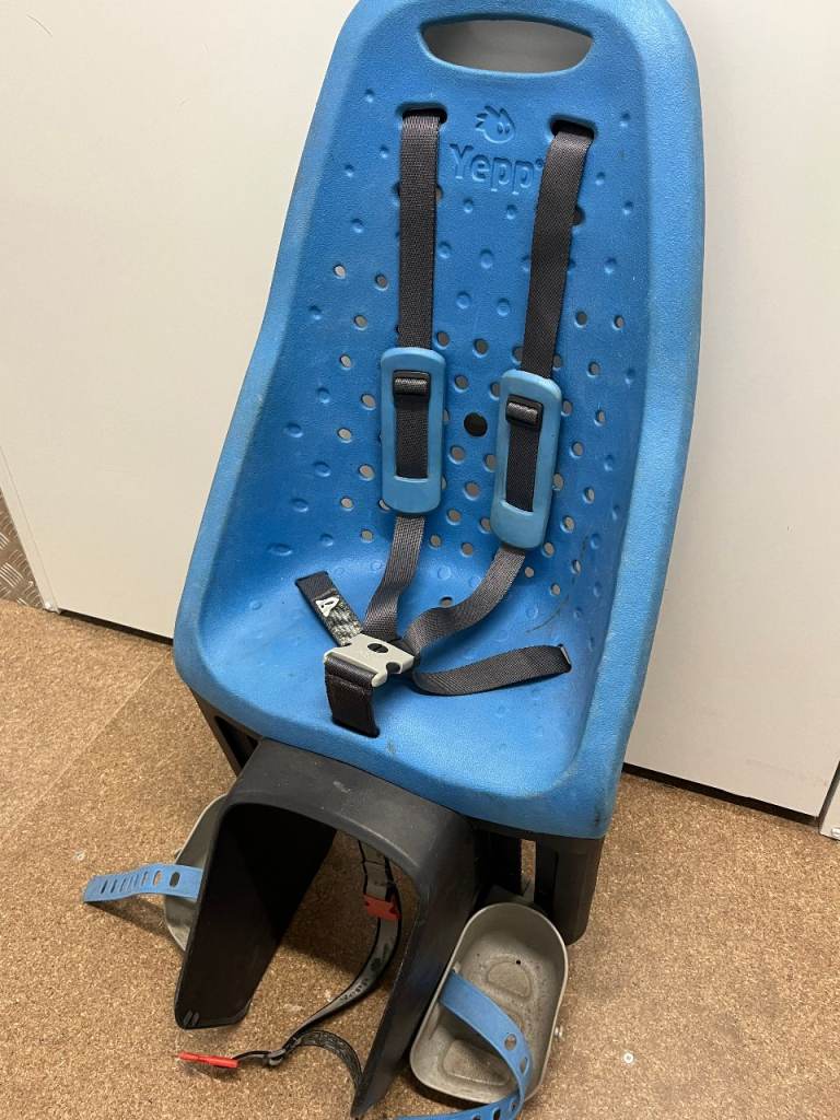 Thule Yepp Maxi Child Bike Seat - Blue, Good Condition