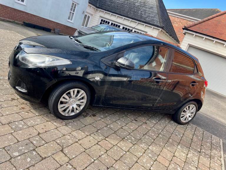 L@@K! AMAZING FIRST CAR ! CHEAP TO RUN TAX INSURE! Mazda 2 2010 1.4cc 5  doors 7 MONTHS MOT