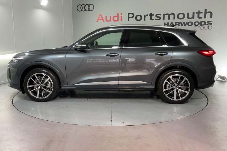 2025 Audi Q5 2.0 TDI Launch Edition SUV 5dr Diesel S Tronic quattro Euro 6 (s/s) (204 ps ESTATE D...